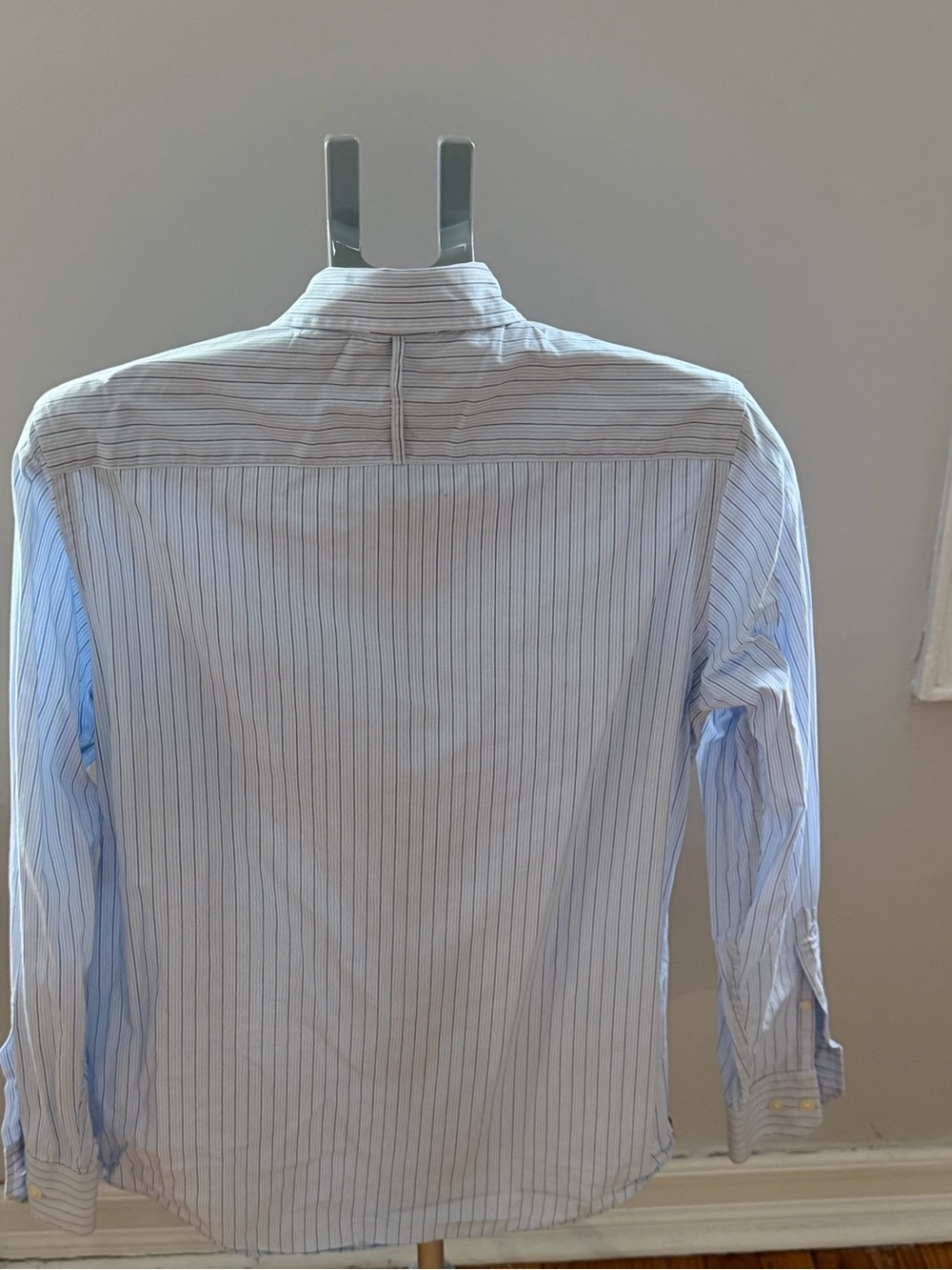 Banana Republic Men’s Blue Striped Button Front Shirt 100% Cotton Size S - Picture 8 of 11